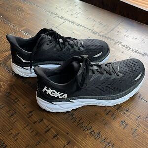 Hoka One Athletic Shoe.  Size 9. Excellent condition. (Like new)